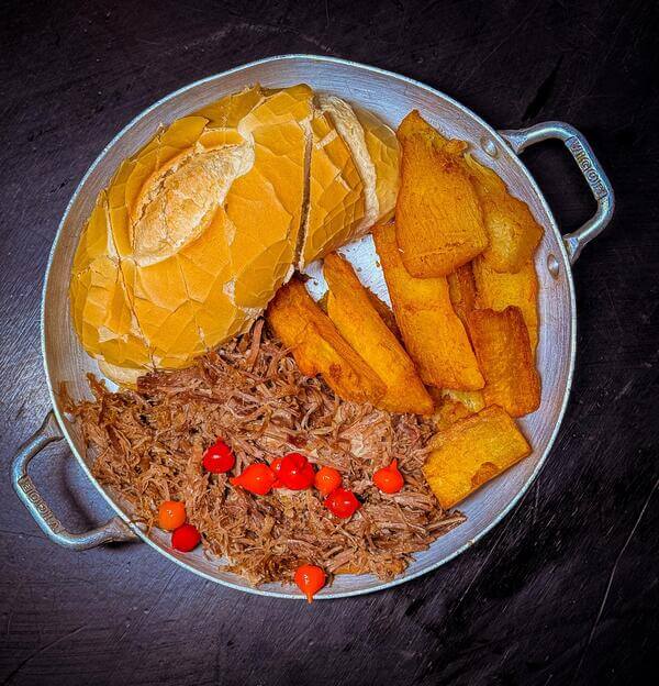 Imagem do item Carne seca com mandioca frita 